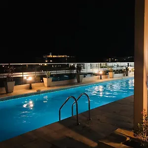 Serenity Moderno Y Tranquilo Apartasuite Con Piscina En Apartamento